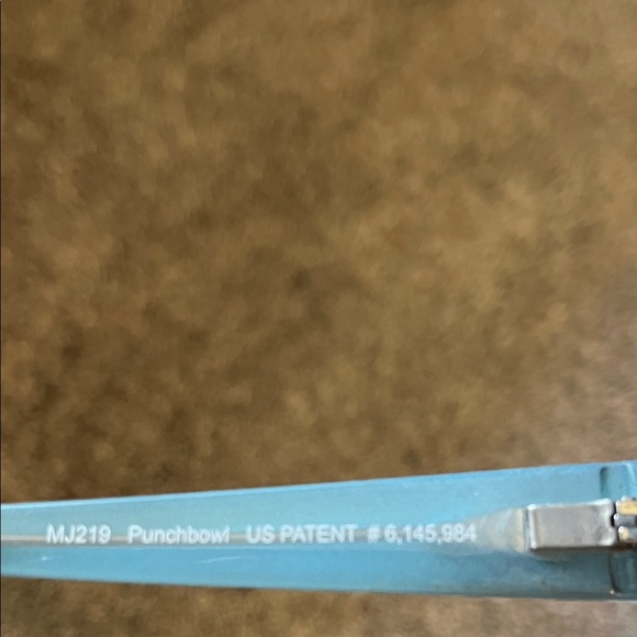 Black Sunglasses with Signature Logo - Picture 6 of 10